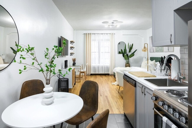 Photo - 317 W 74th St Unit ID1021983P