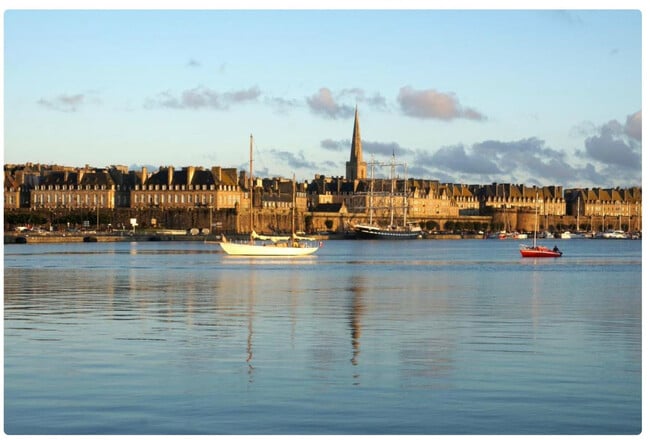 Building Photo - 4670 NE 2nd Ave Unit ID1019856P