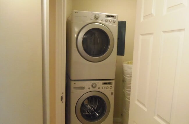 Photo - Riverstone Apartments