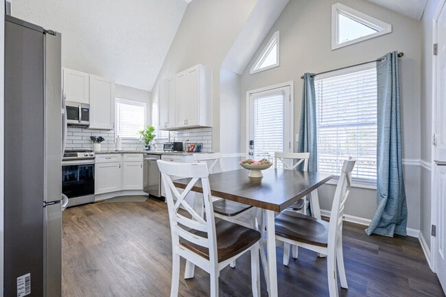 Photo - 126 Manning Mill Rd Unit ID1234823P