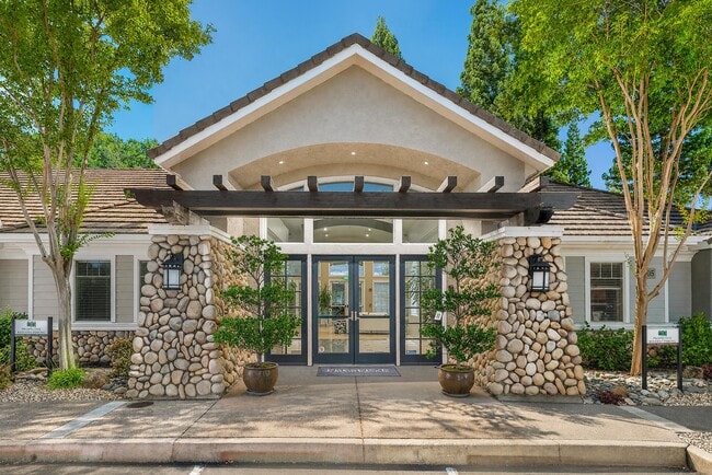 Building Photo - Preserve at Blue Ravine Apartments
