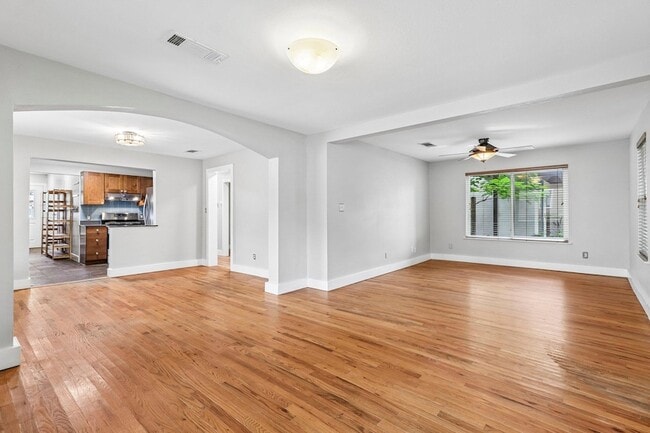 Photo - 4315 Bellvue Ave