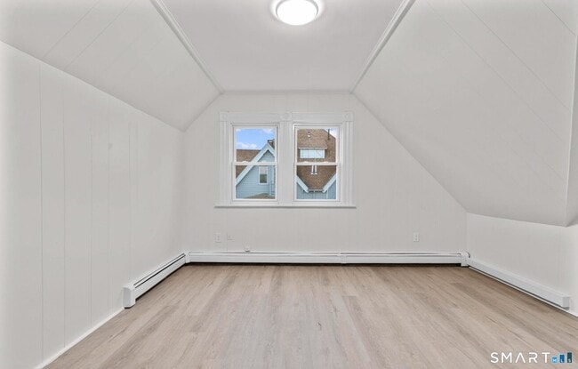 Photo - 32 Lamberton St