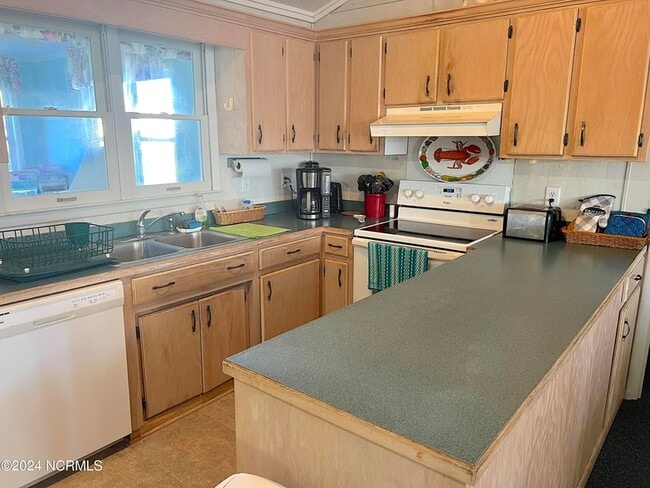 Photo - 5204 Ocean Dr