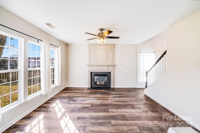 Photo - 10925 Claude Freeman Dr