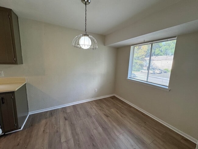 Photo - 1401 Lazy Brook Unit D