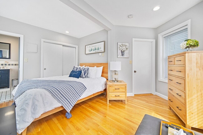 Photo - 2 Holden Ct Unit SI ID1364245P