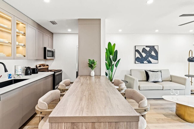 Photo - 8115 Thomas Dr Unit ID1354981P