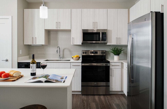 Building Photo - Camden at Lake Nona