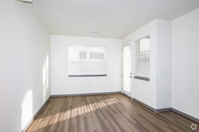 A2 - Living Room - Polaris Apartments