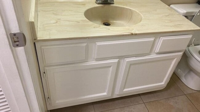 Photo - 2516 S 19th St Unit 208