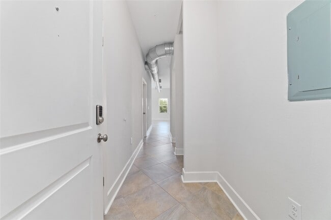 Photo - 1011 Studemont St Unit 109