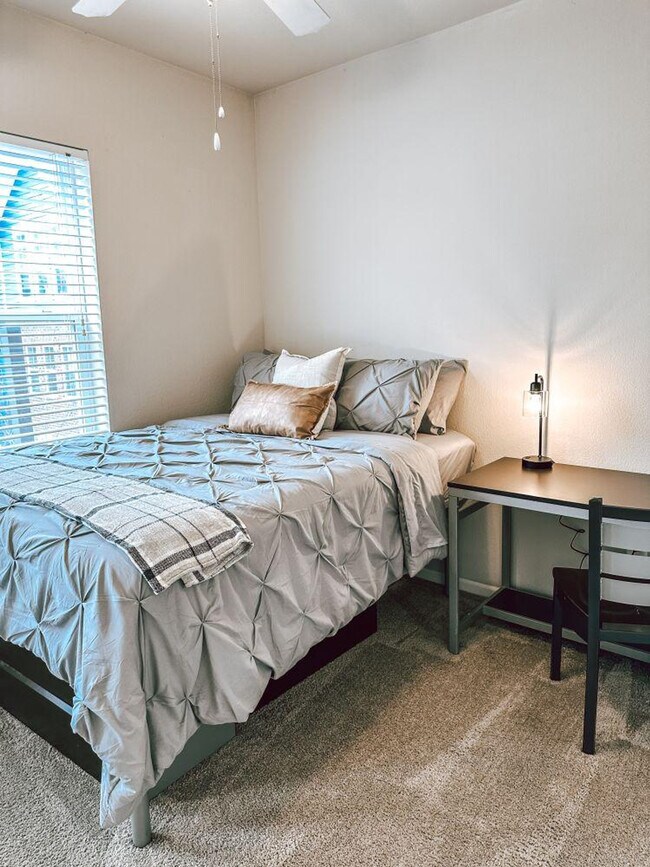 Photo - 525 S Patterson Dr Unit ID1383116P