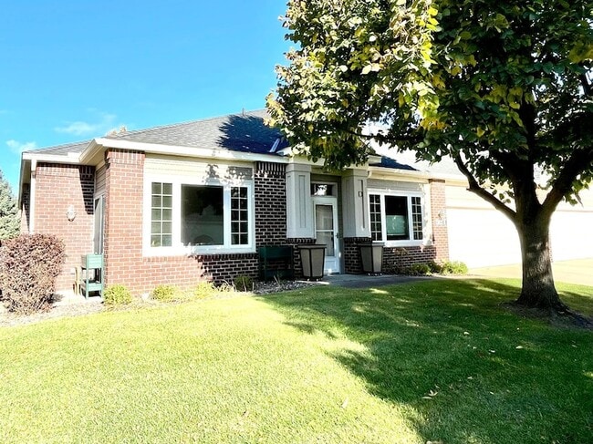 Photo - 12022 Vermillion St NE