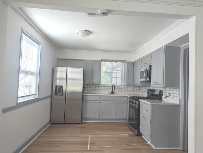 Photo - 2055 Magnolia Rd