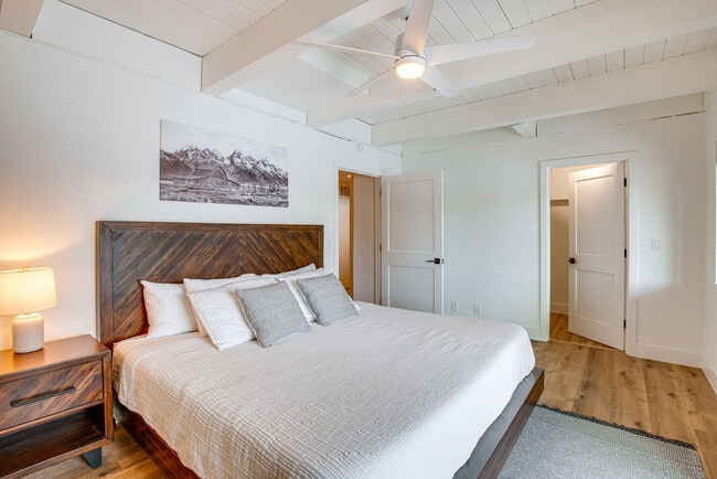 Photo - 574 Danube Dr Unit SI FL1-ID1545963P
