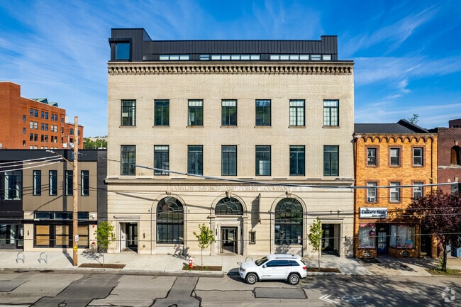 The Franklin on Penn - The Franklin on Penn Apartments