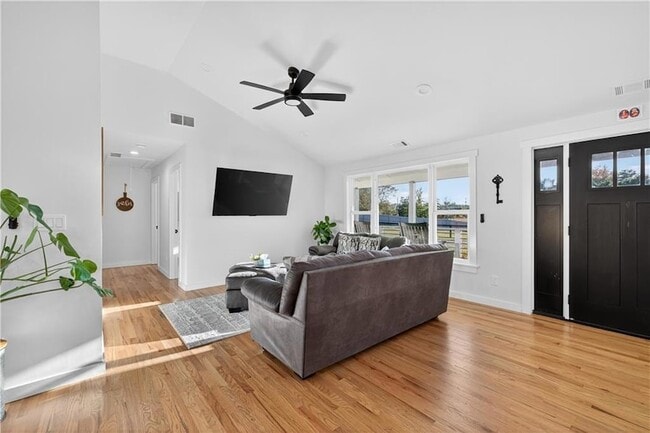 Photo - 1324 Ace Mcmillian Rd