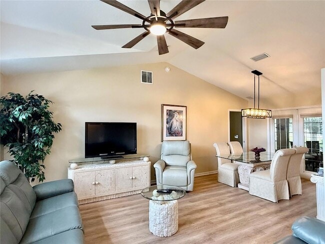 Photo - 5333 NW 25th Loop