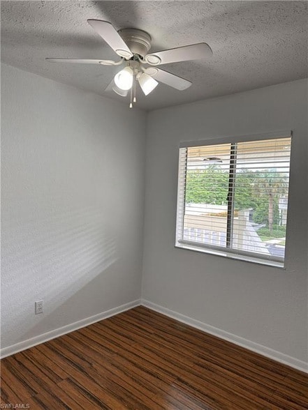 Photo - 4629 Bayshore Dr