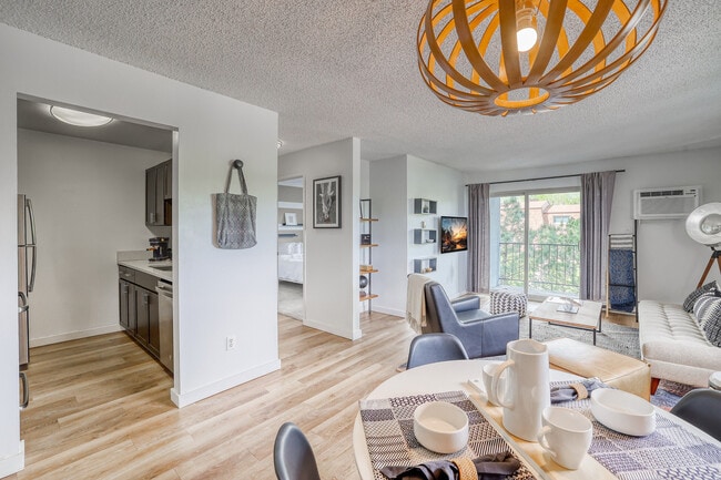 Photo - Summit at Red Rocks