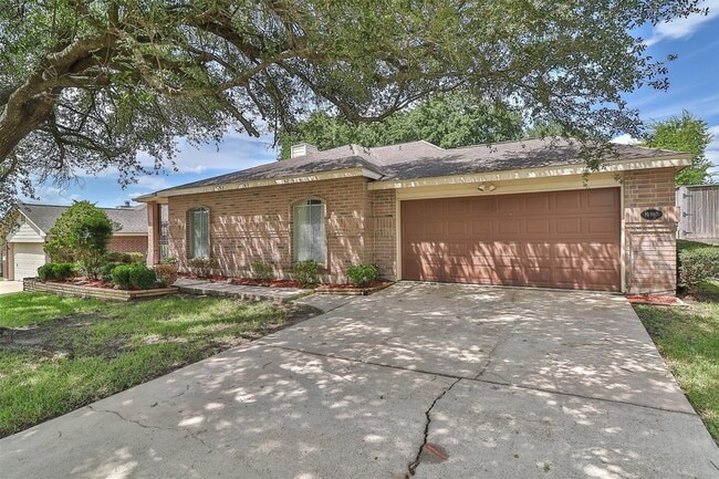Photo - 10910 Scenic Dr