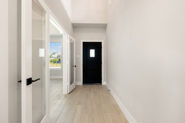 Photo - 1221 Woodflower Dr
