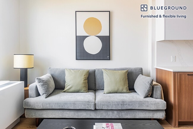 Photo - 159 Boerum St Unit FL14-ID2013