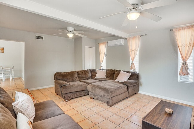 Photo - 858 E Alturas St Unit SI ID1385820P