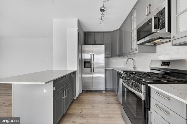 Photo - 4241 Columbia Pike Unit 601