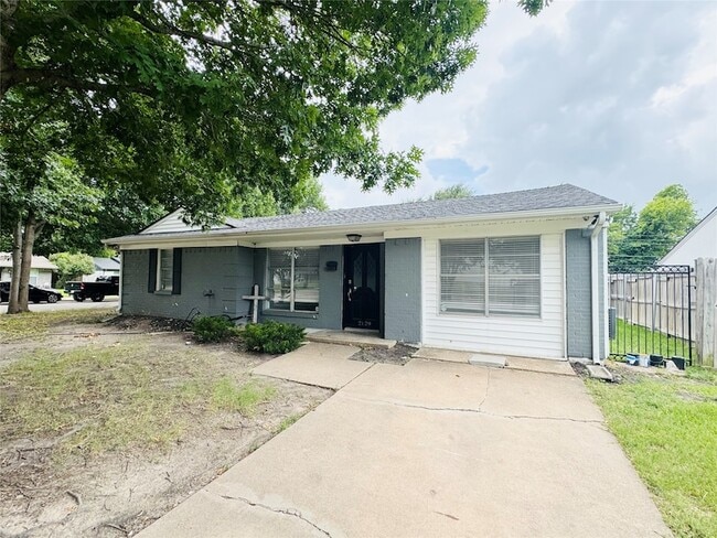 Photo - 2129 Diane Dr
