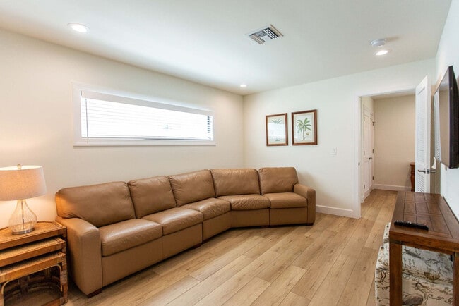 Photo - 588 111th Ave N Unit SI ID1504159P