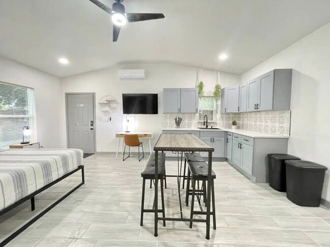 Photo - 1221 Corbett Ln Unit ID1094190P