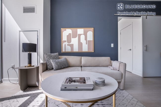 Photo - 311 W Illinois St Unit SI FL11-ID1049