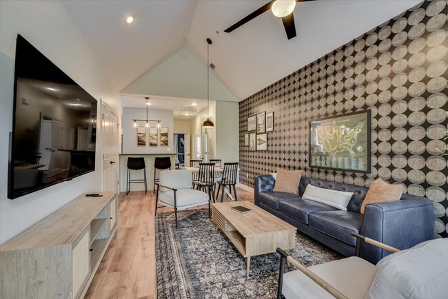 Photo - 351 Landing Dr Unit ID1127049P