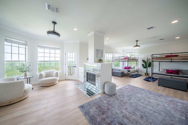 Photo - 8902 Feather Hill Rd Unit ID1337485P