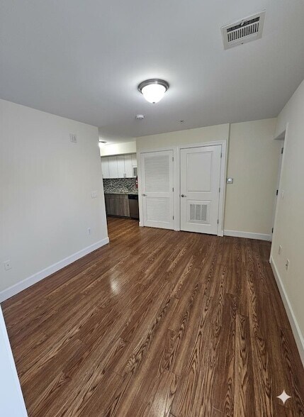 Photo - 112 39th St Unit 1