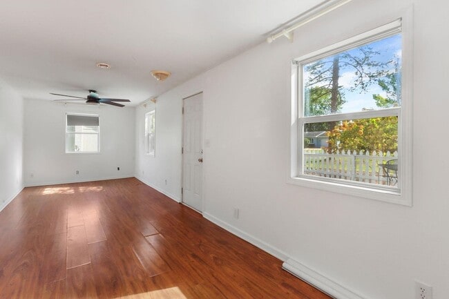 Photo - 1006 Bailey Rd