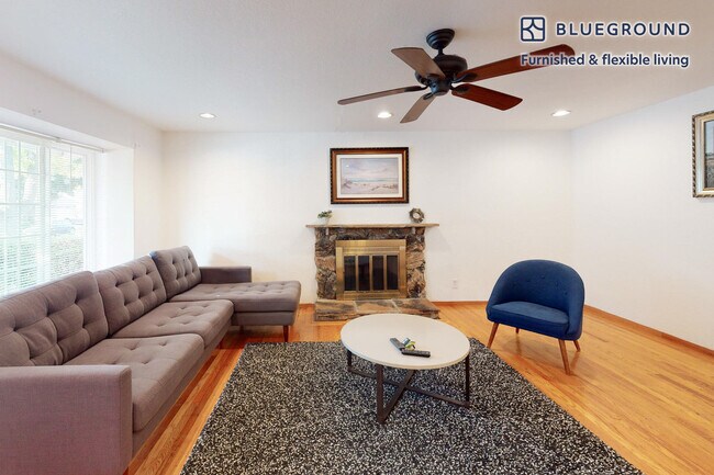 Photo - 3051 Mark Ave