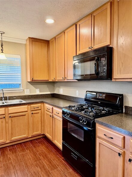 Photo - 16010 Limestone Lake Dr