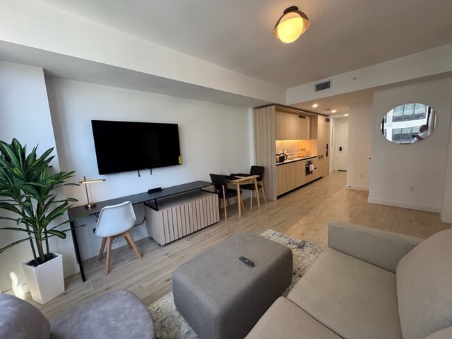 Photo - 225 N Miami Ave Unit SI FL16-ID1382976P