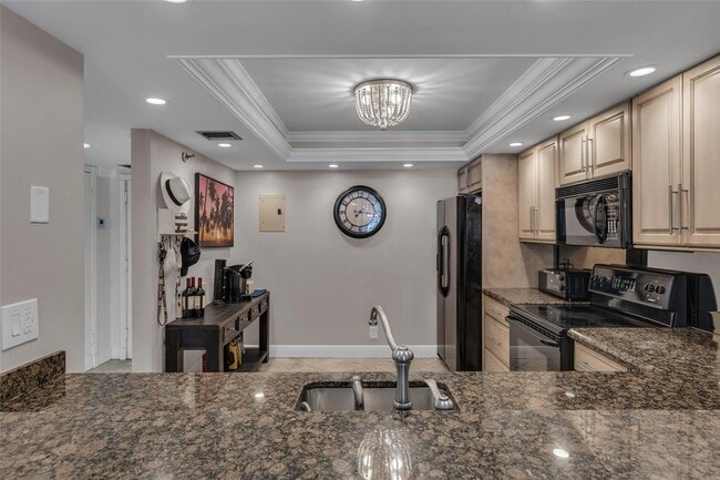 Photo - 2900 NE 14th Street Causeway Unit 202