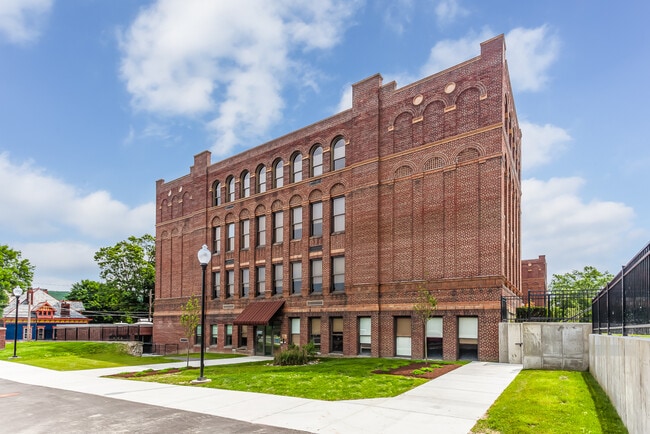 Building Photo - Academy Place Apartments