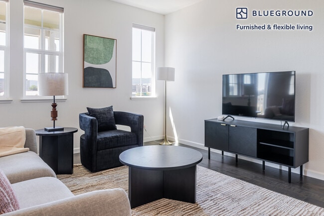 Photo - 640 Turnbuckle Dr