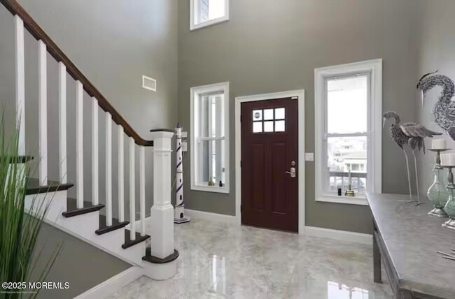 Photo - 431 Hiering Ave