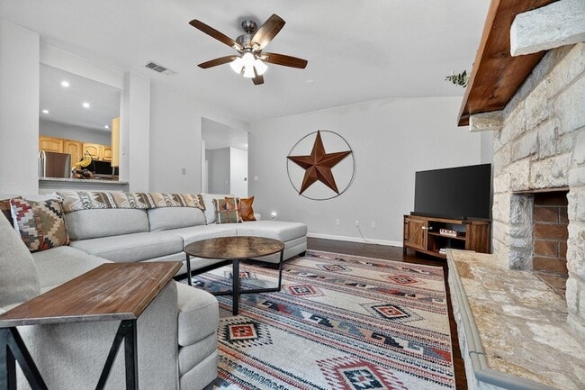 Photo - 14906 Foy Dr