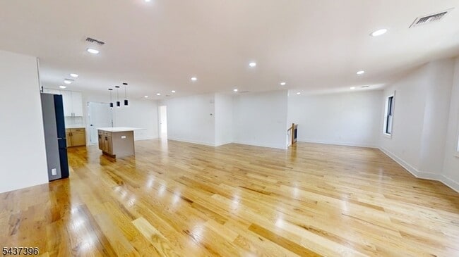 Photo - 703 Galloping Hill Rd