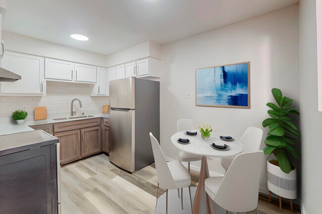 Photo - Lomas Gardens