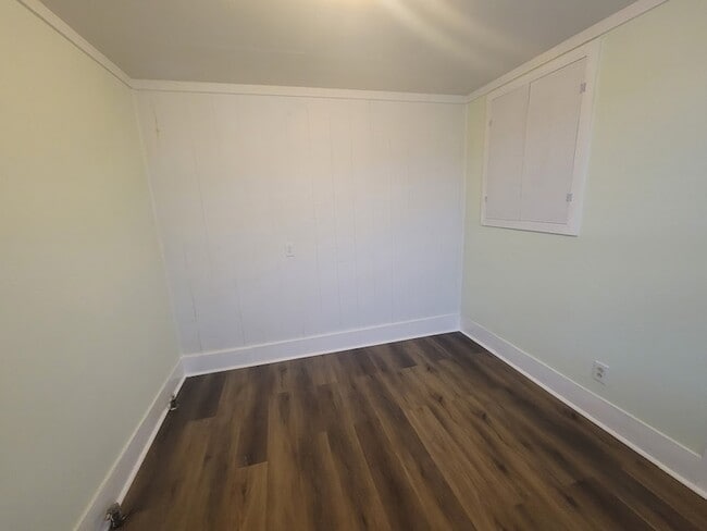 Photo - 723 Sealy Ave