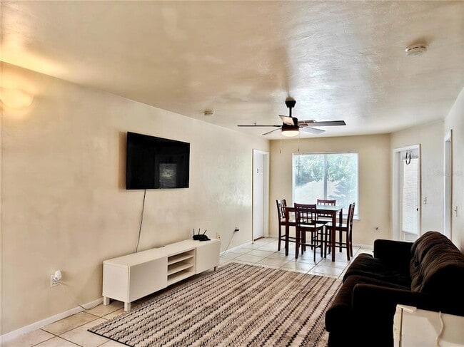 Photo - 4000 SW 23rd St Unit 5-207